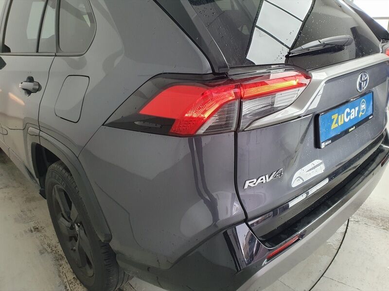 More views of Toyota RAV4