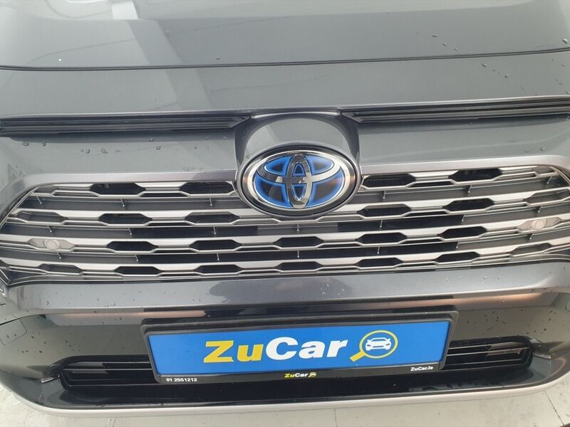 More views of Toyota RAV4