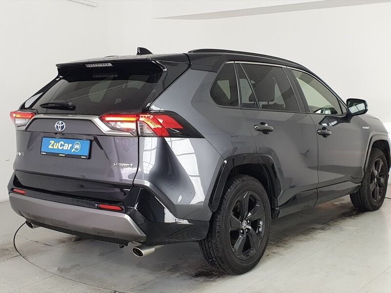 More views of Toyota RAV4