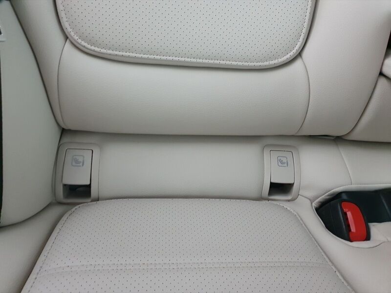 More views of Mercedes-Benz C-Class