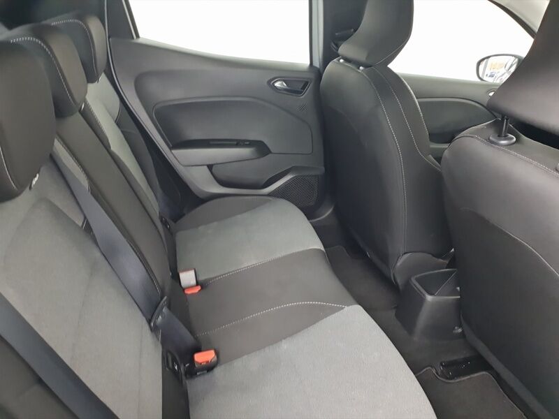 More views of Renault Clio