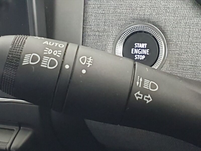 More views of Renault Clio