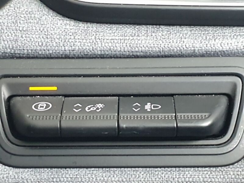 More views of Renault Clio
