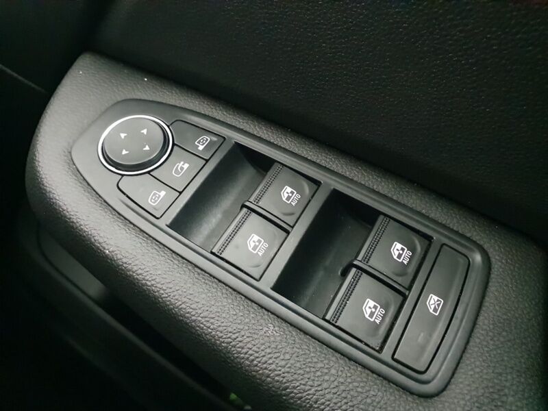 More views of Renault Clio