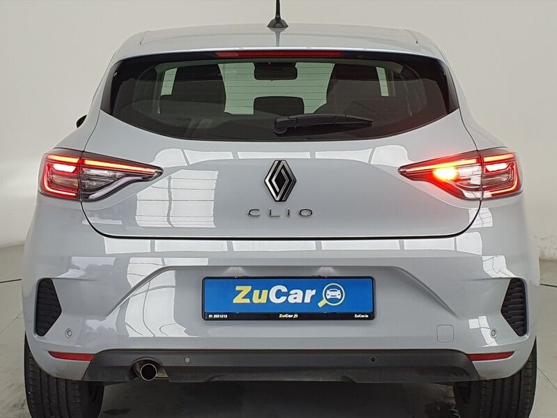 More views of Renault Clio