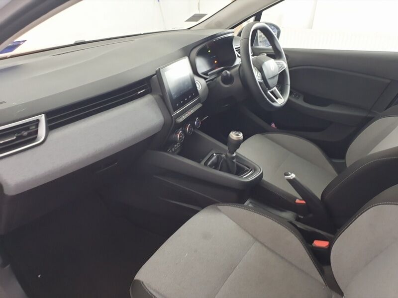 More views of Renault Clio