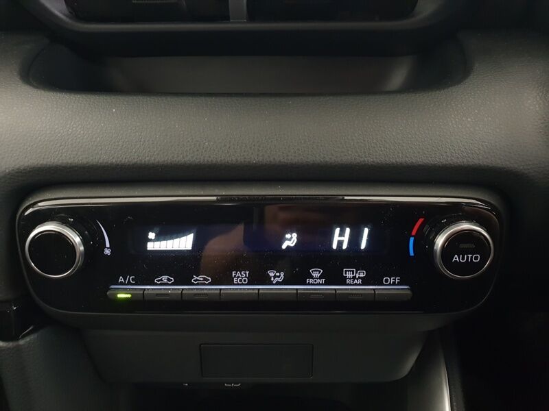 More views of Toyota Yaris