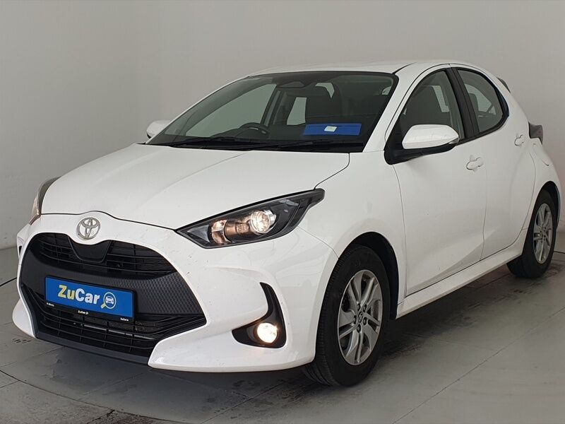 More views of Toyota Yaris