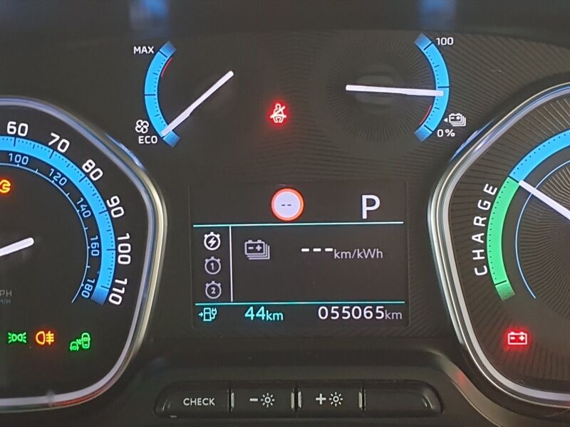 More views of Citroen C4